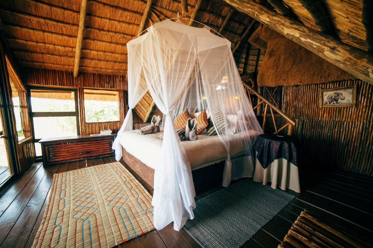 Pezulu Tree House Lodge フッドスプルイト エクステリア 写真