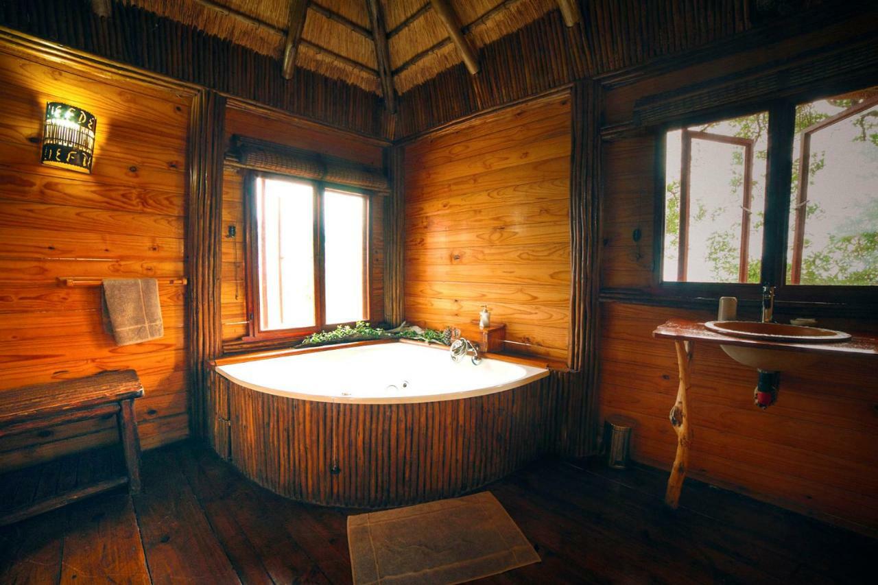 Pezulu Tree House Lodge フッドスプルイト エクステリア 写真