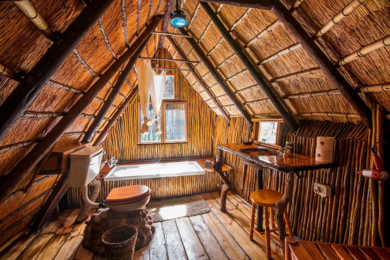 Pezulu Tree House Lodge フッドスプルイト エクステリア 写真
